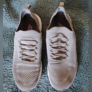 Skechers Slip On Memory Foam Sneakers Tennis Shoes Women's Size 8.5